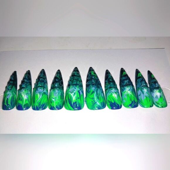 Hand crafted custom 10pc embossed stiletto acrylic press on nails sz Large - Picture 7 of 8